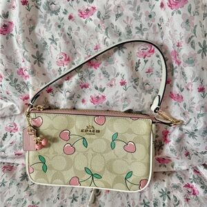 Coach Cherry Nolita 19